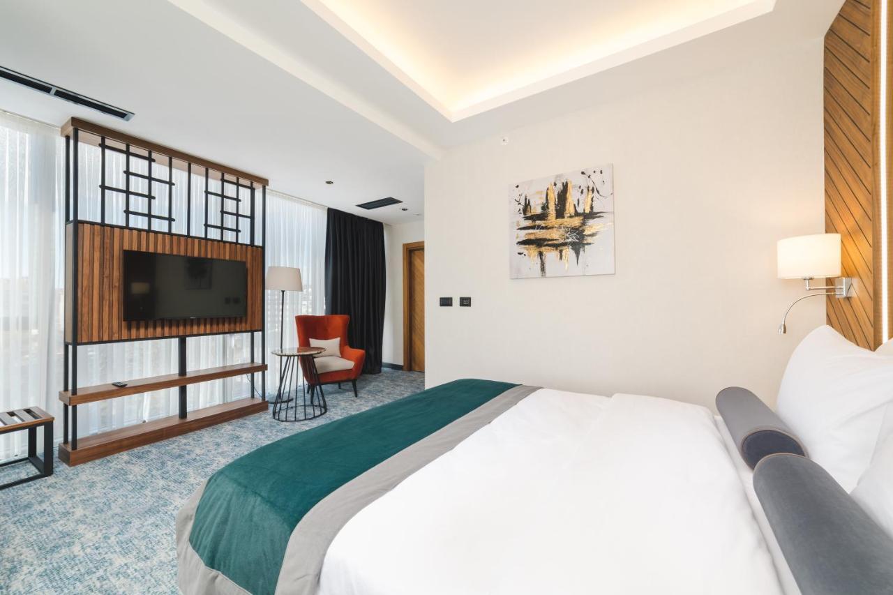 Bristol Hotel بودغوريتْسا المظهر الخارجي الصورة